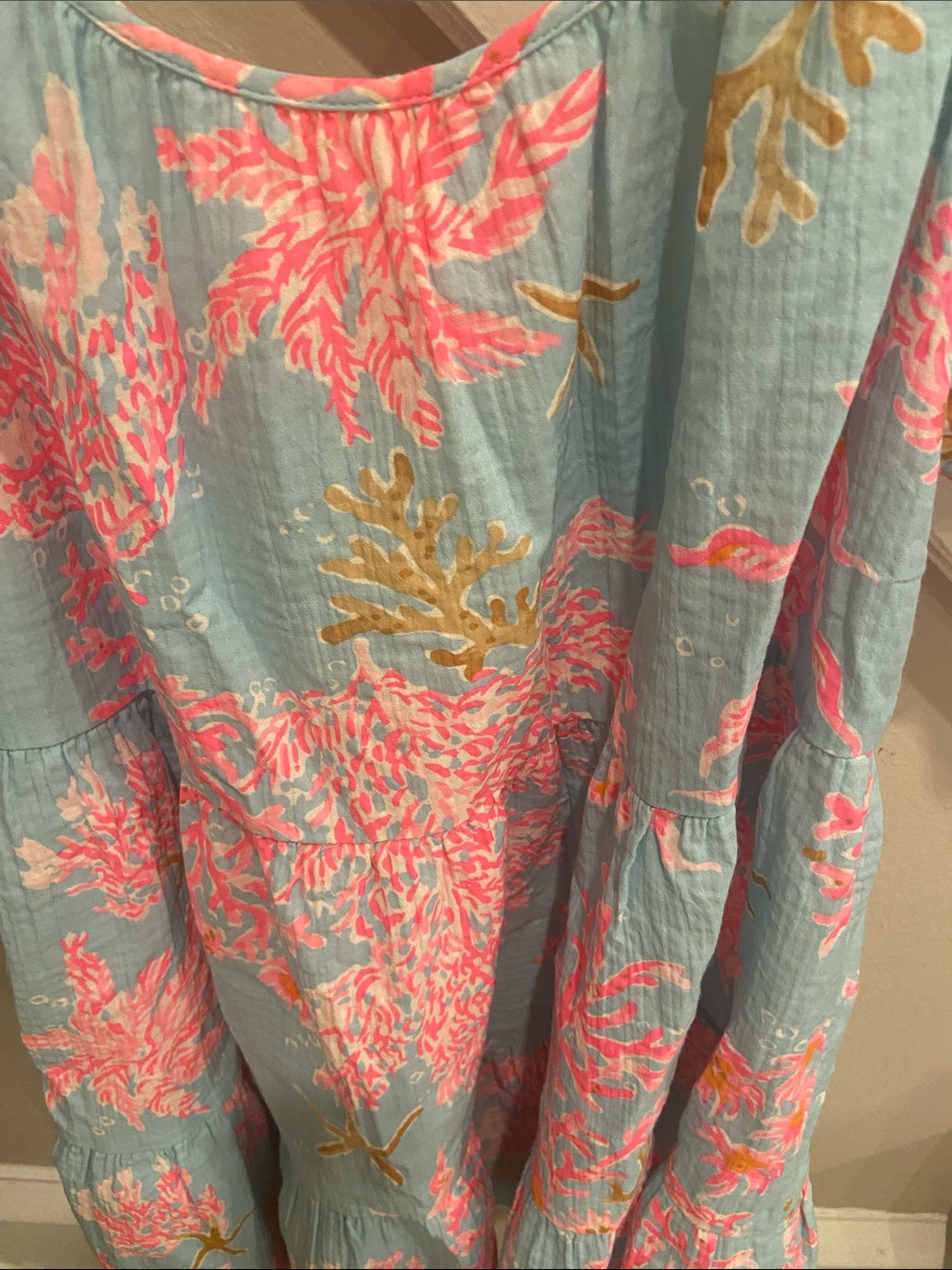 Lilly Pulitzer Blue and Pink Puff Sleeve Floral Dress
New size large - Picture 11 of 12